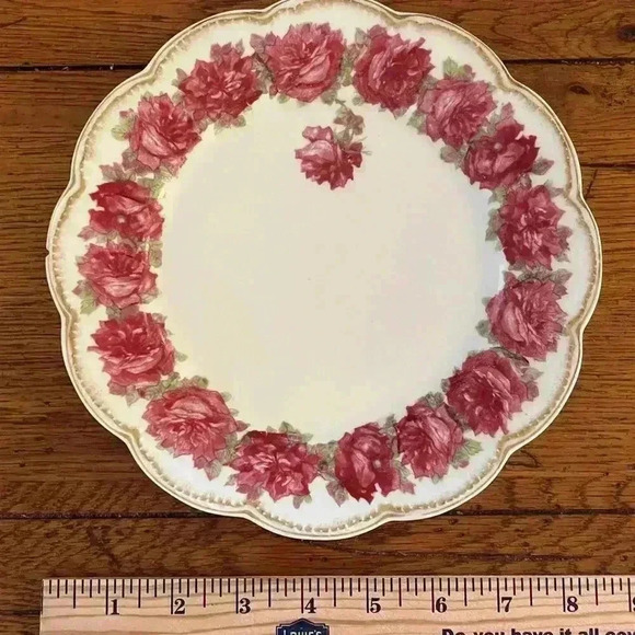 Haviland Limoges Schleiger 55‎ Drop Rose 8” Plate Double Gold. Small chips - Picture 2 of 9